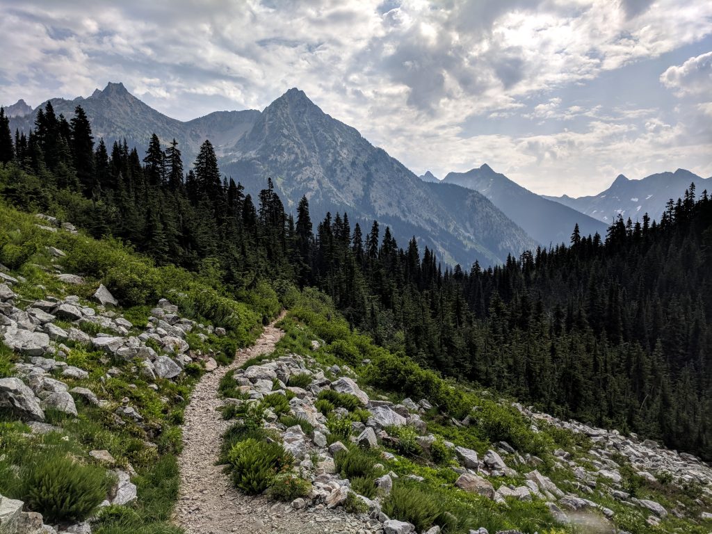 Maple Pass Loop trail