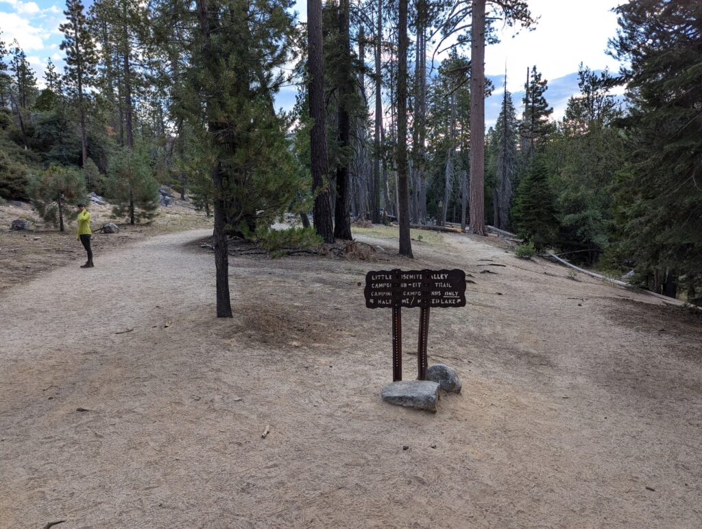 A signed trail split leading to Half Dome in Yosemite National Park